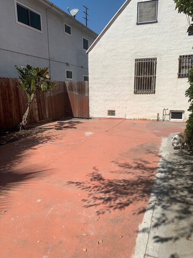 Backyard / Patio - 10730 Palms Blvd