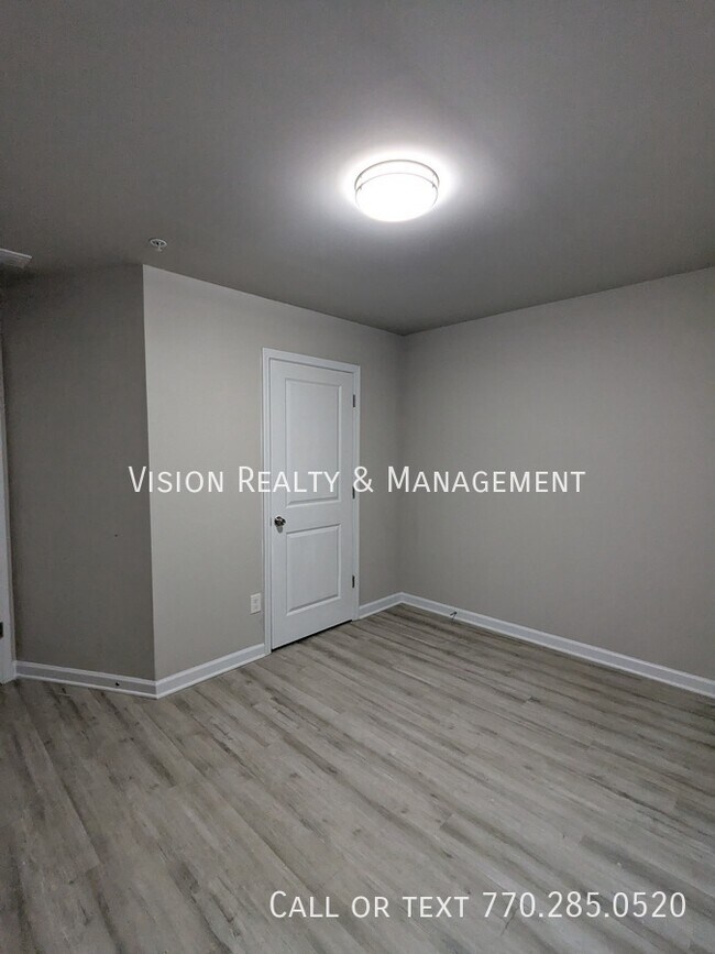 Building Photo - 8334 Triple Crown Dr