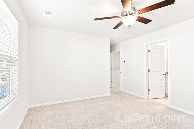 Building Photo - 3740 Yorkshire Pl