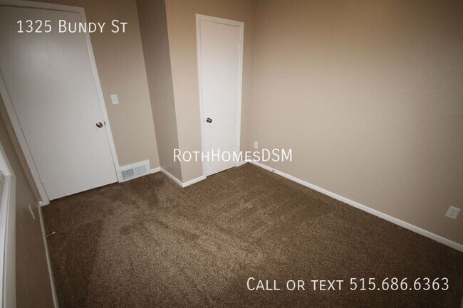 Building Photo - 1325 Bundy St