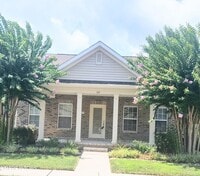 Building Photo - 147 Hatleyberry St