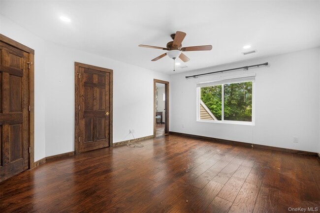 Building Photo - 4 Hidden Pines Way