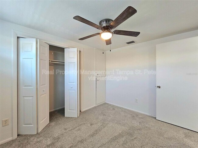 Building Photo - 611 Lyndhurst St