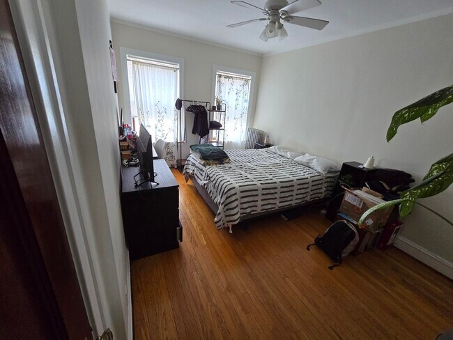 Building Photo - 4919-4927 N Rockwell