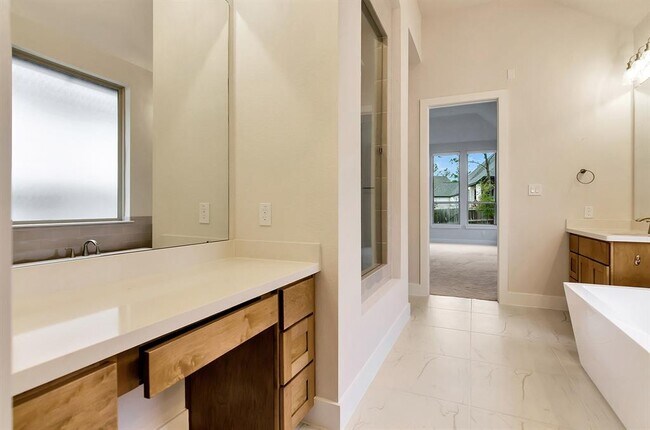 Building Photo - 279 Rivus Overlook Dr