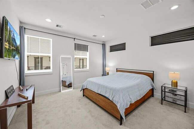 Building Photo - 5406 Wheatley St