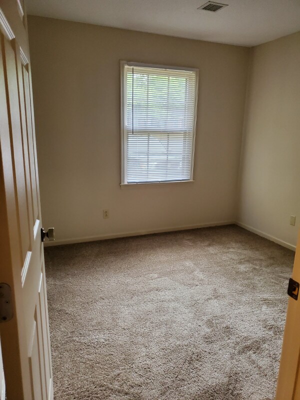Building Photo - 104 Diehl Ct