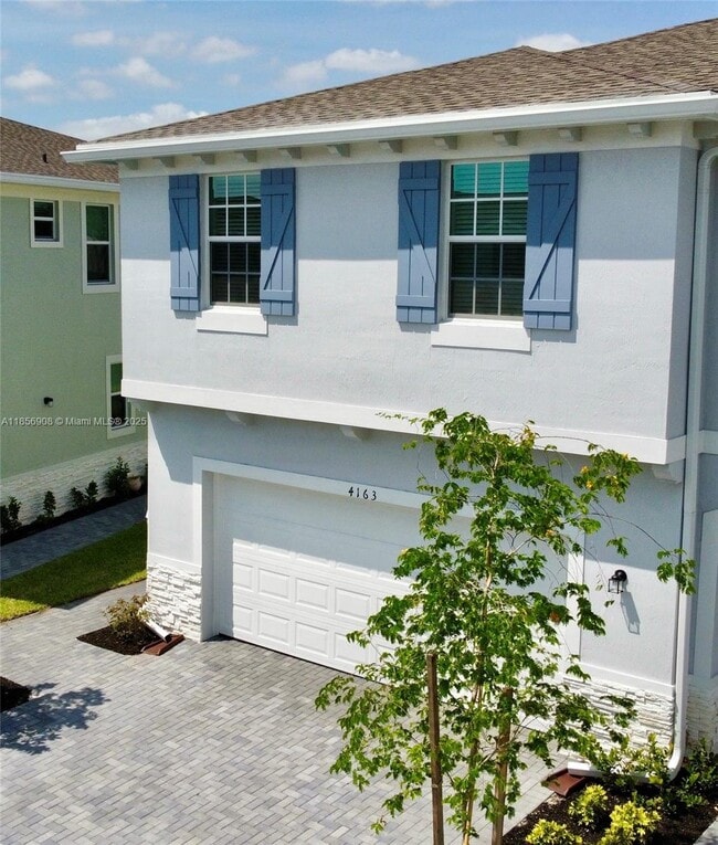 Building Photo - 4163 Lagoon Shore Dr