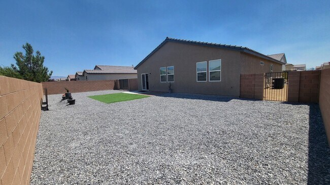 Building Photo - TESORA PAHRUMP - E. Summit Avenue