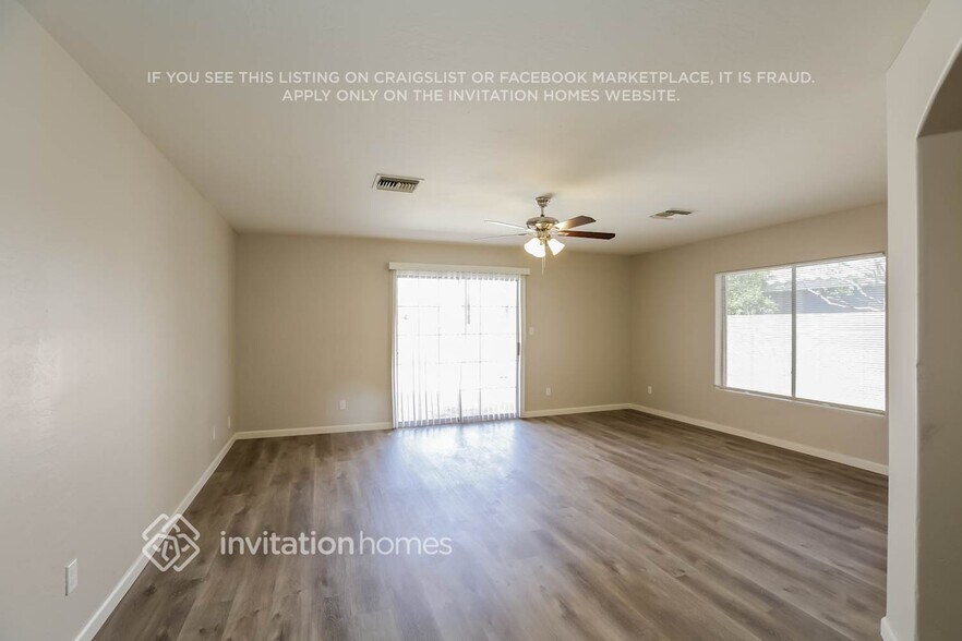 Building Photo - 818 E Ardmore Rd