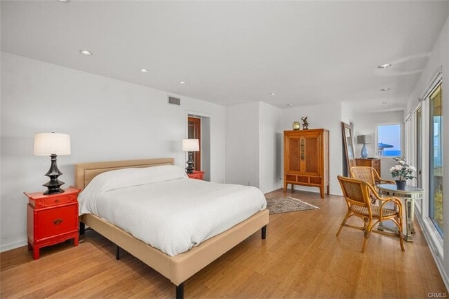 Building Photo - Elegant Mystic Hills Home