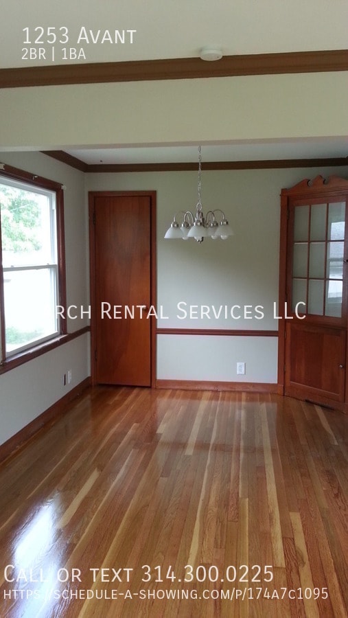 Building Photo - 1253 Avant-