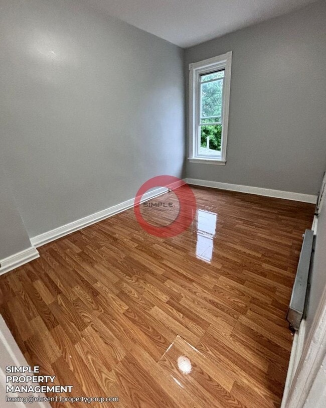 Building Photo - Fully renovated 3 bedrooms 1 bath House