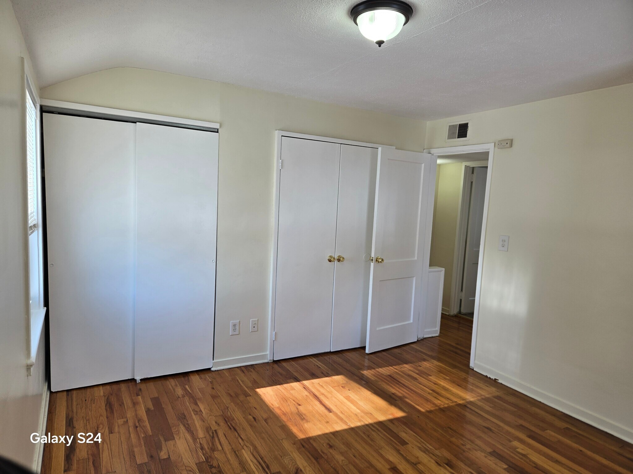 Building Photo - 94 Cortland Cir