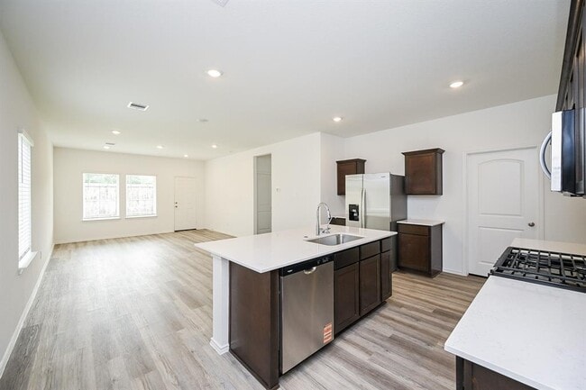 Building Photo - 16822 Paintbrush Holw Ln