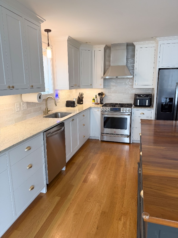 Building Photo - 74 8th Ave