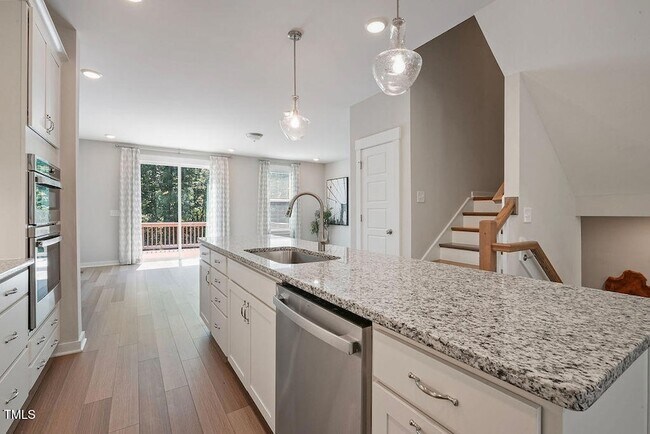 Building Photo - 2075 Eva Pearl Dr