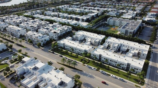 Building Photo - 10447 NW 66th St