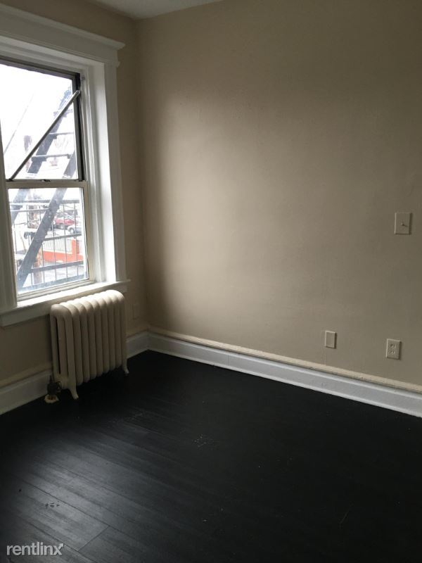 Building Photo - 141 Park Ave