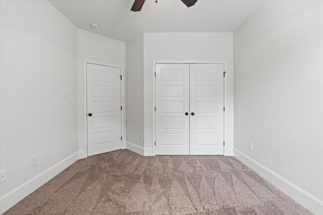 Building Photo - 121 Hilltop Ridge Dr