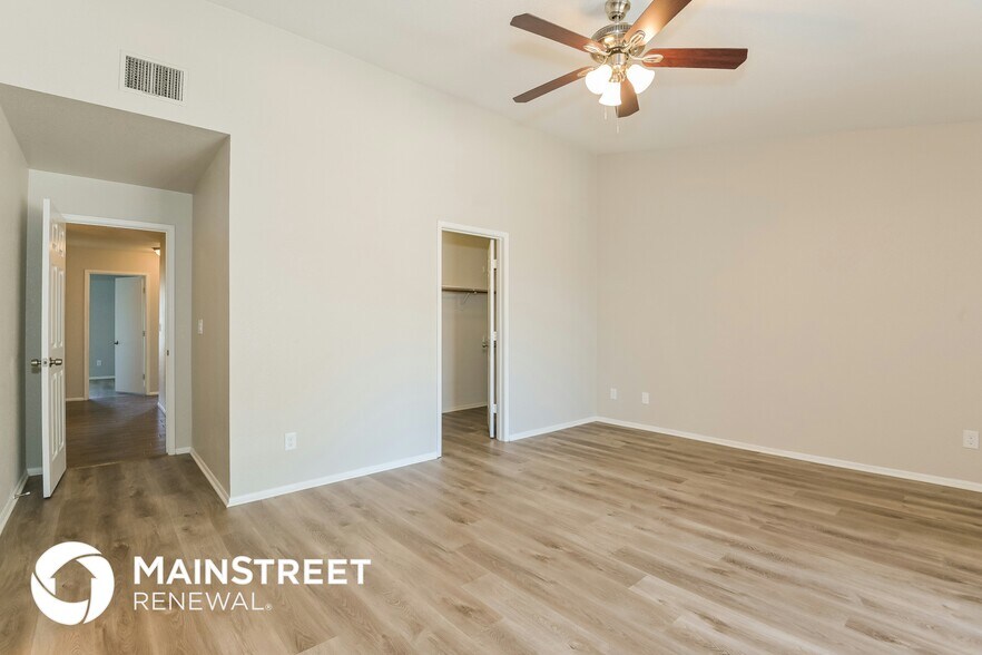 Building Photo - 8136 S Carbury Way