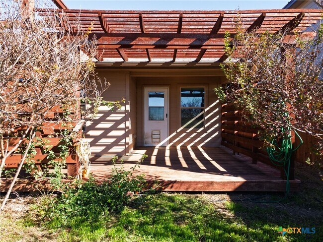 Building Photo - 1502 Shim's Blvd