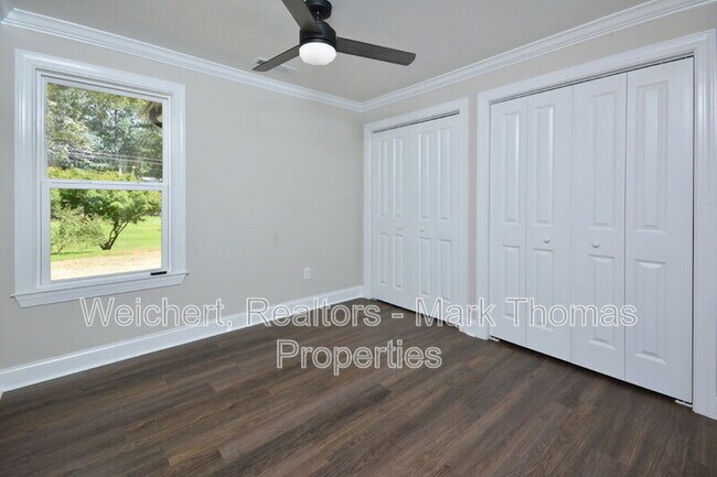 Building Photo - 1705 Mason Rd