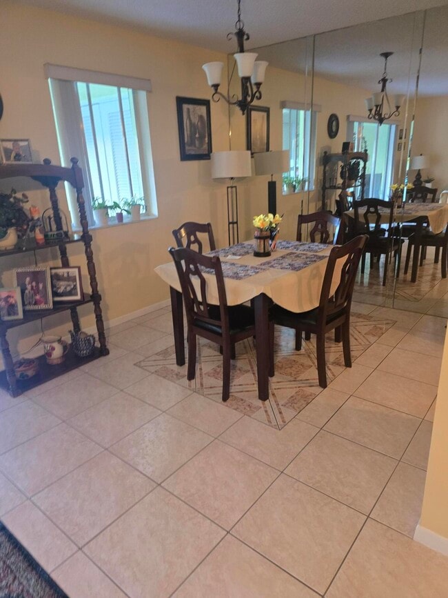 Building Photo - 3186 Via Poinciana