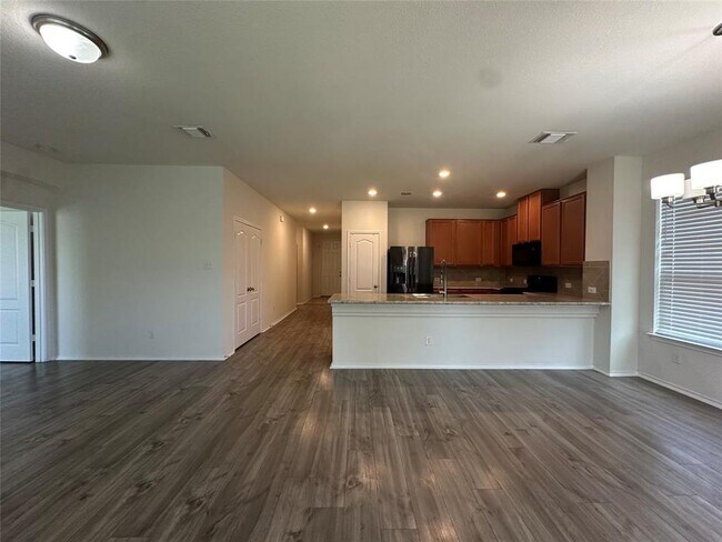 Building Photo - 6240 Mantalcino Dr