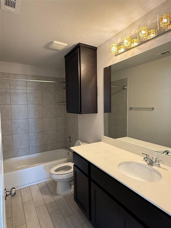 Building Photo - 1720 Artesian Spgs Xing