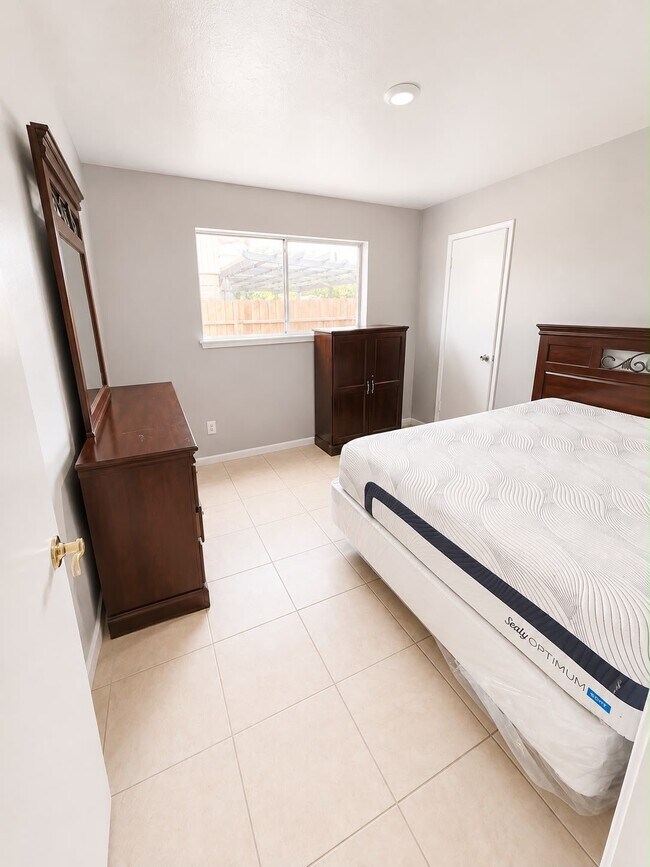 Building Photo - 10603 Silkwood Dr