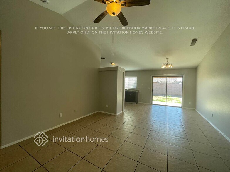 Building Photo - 10763 W Rio Vista Ln