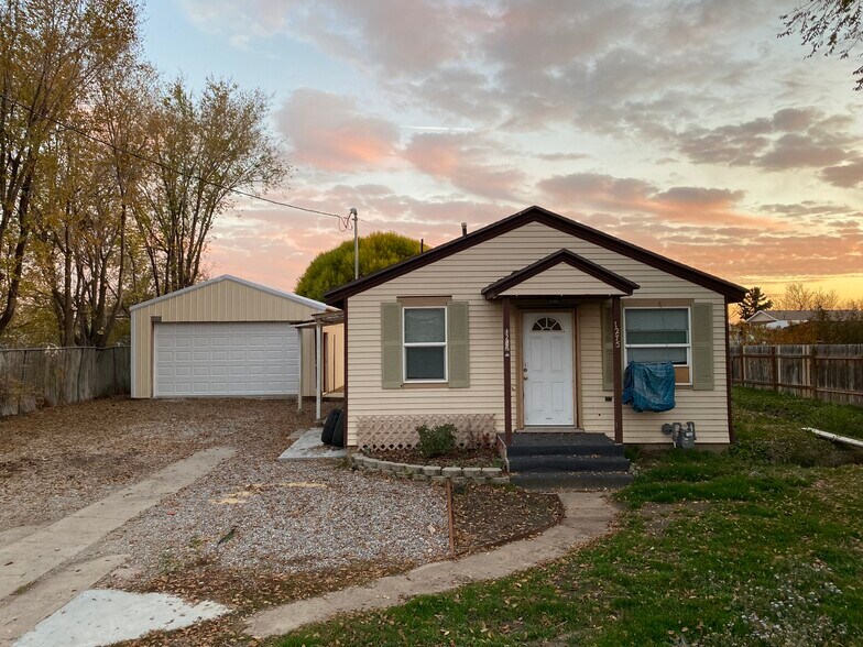 Building Photo - 1275 W 700 S