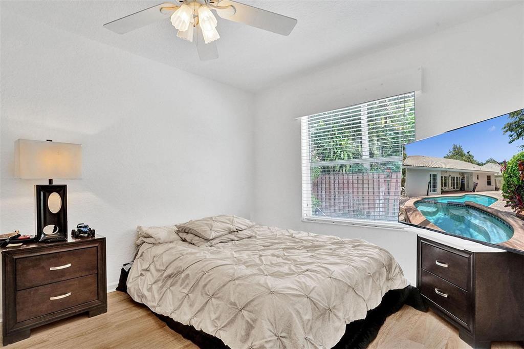 Building Photo - 6512 NW 54th Ct