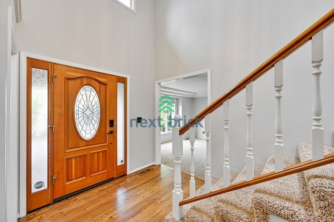 Building Photo - Beautiful 4 Bed 2.5 Bath single family hou...