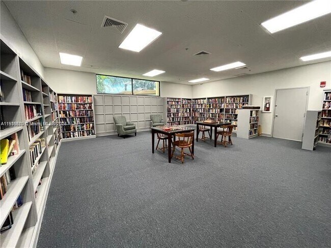 Building Photo - 1057 NW 88th Ave