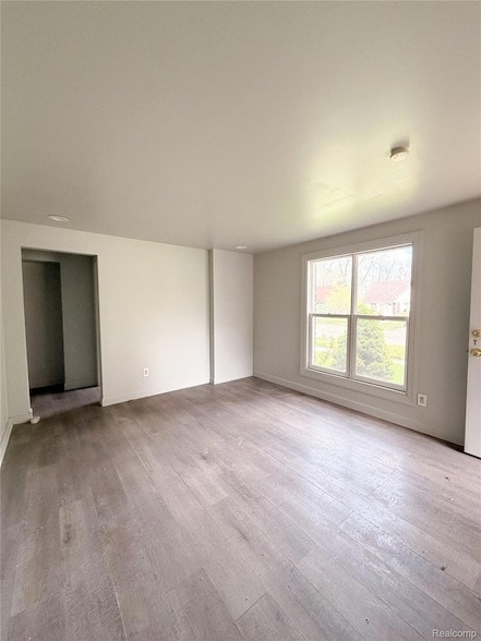Building Photo - 15815 Evergreen Rd