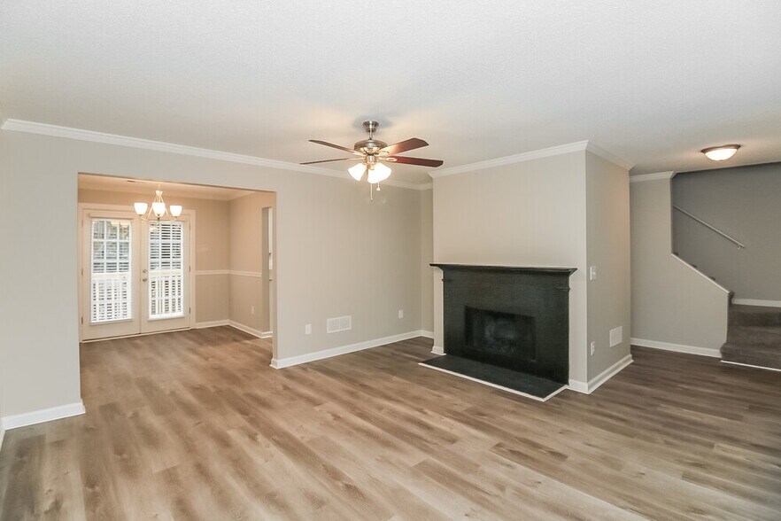 Building Photo - 4379 Yellow Rose Dr
