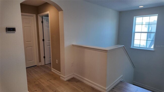 Building Photo - 8764 Lookout Pointe Dr