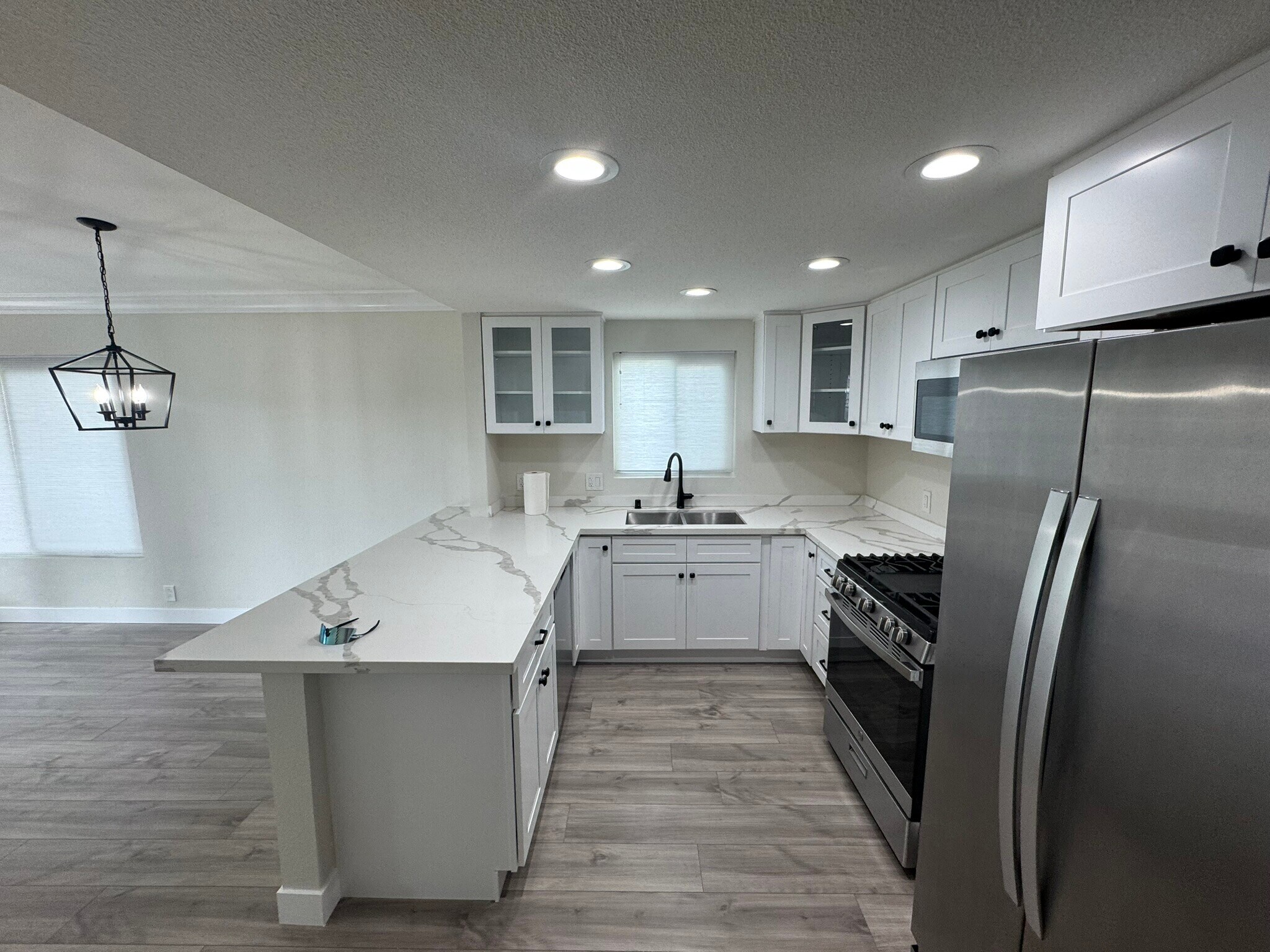 Building Photo - 31671 Seacove Dr