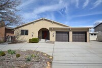 Building Photo - Awesome 5 bed 3 bath Home in Murray!!!