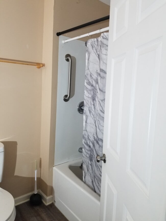 Building Photo - 22460 US-11