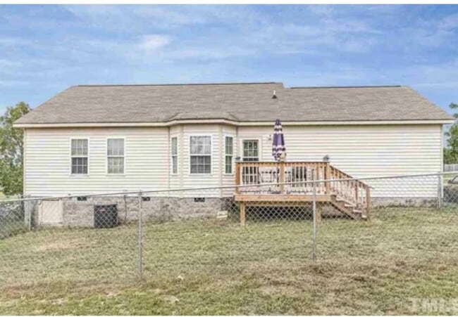 Building Photo - 36 Jumpmaster Dr