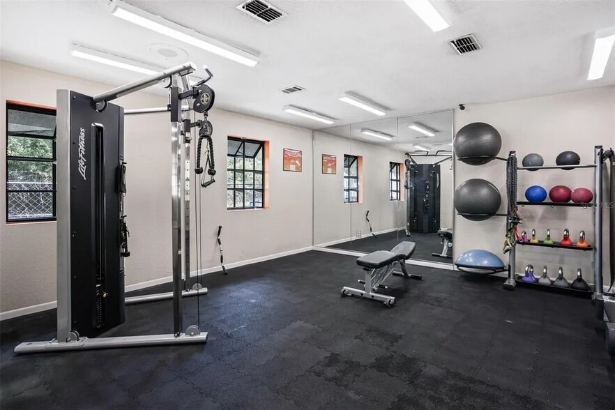 Building Photo - 2690 Coral Landings Blvd