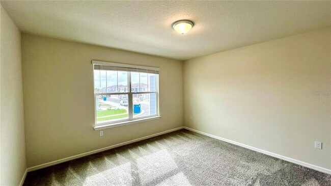 Building Photo - 2855 Stunning Ave