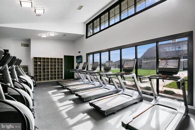 Building Photo - 8627 Satinwood Dr