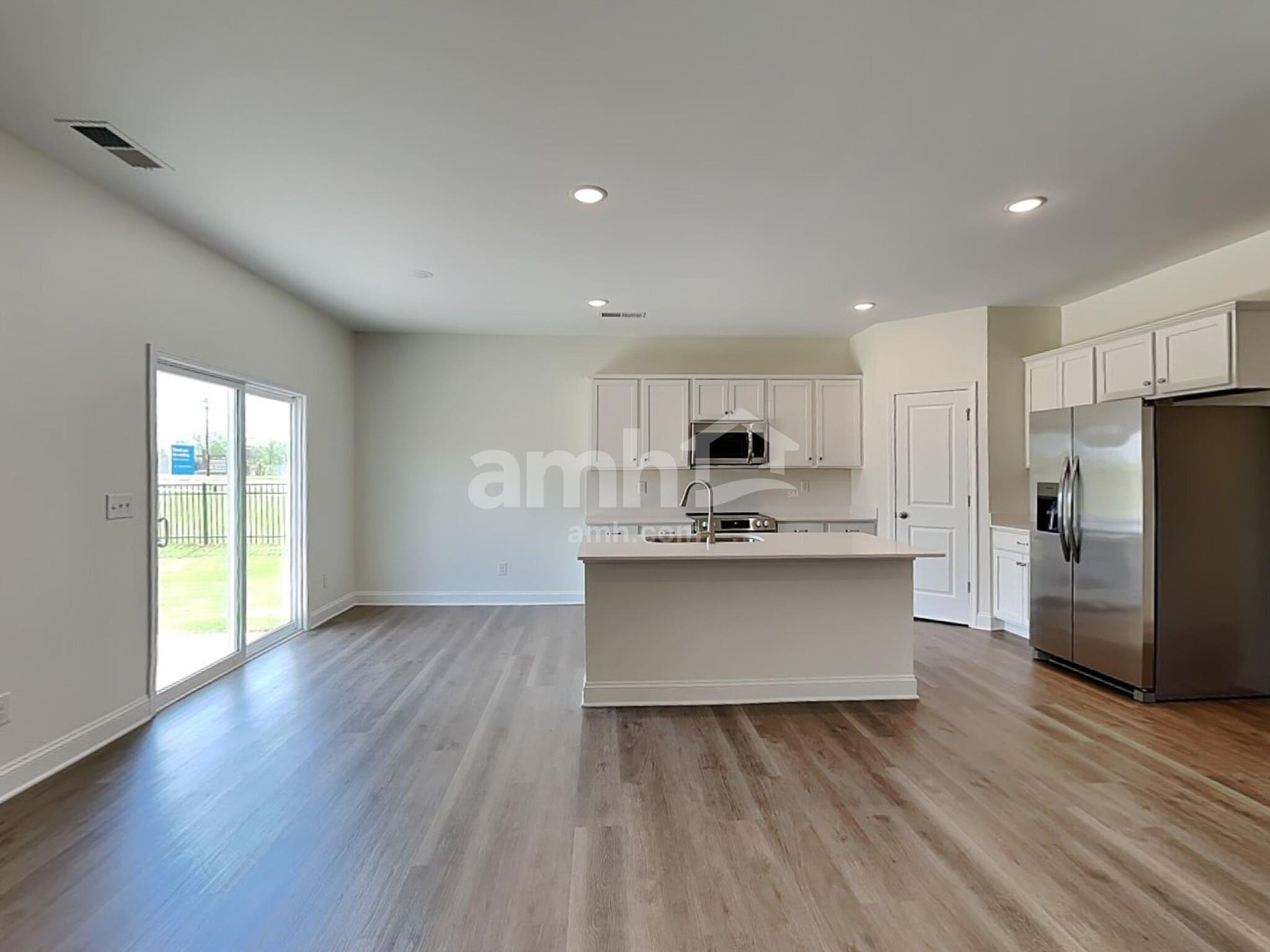 Building Photo - 3500 Lincoln Hts Ln