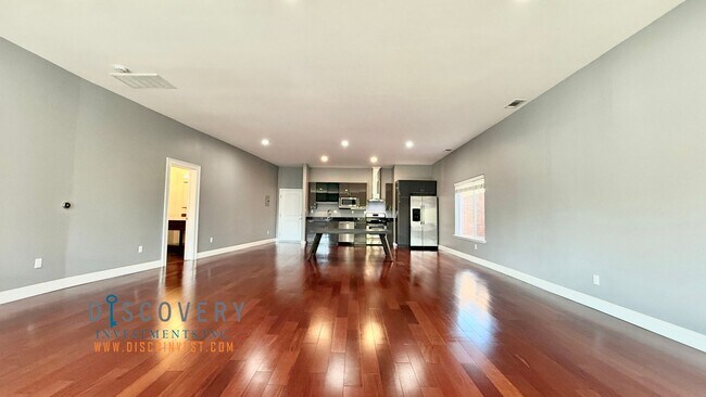 Building Photo - Modern One Bedroom Condo in Prescott