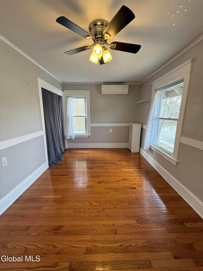 Building Photo - 1960 Eastern Pkwy