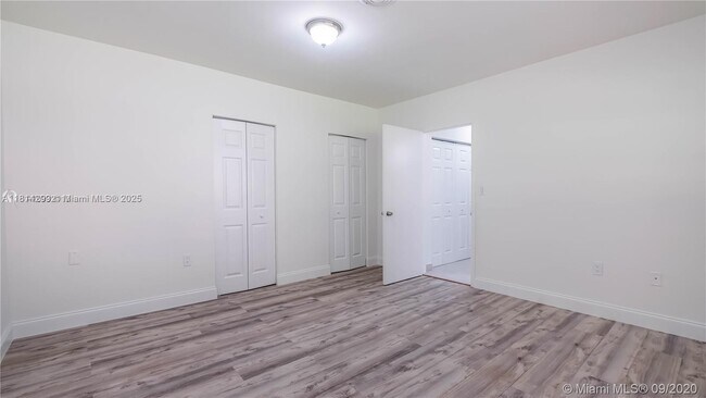 Building Photo - 3941 Segovia St